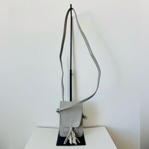 Light Gray Minimalist Crossbody Bag 🩶